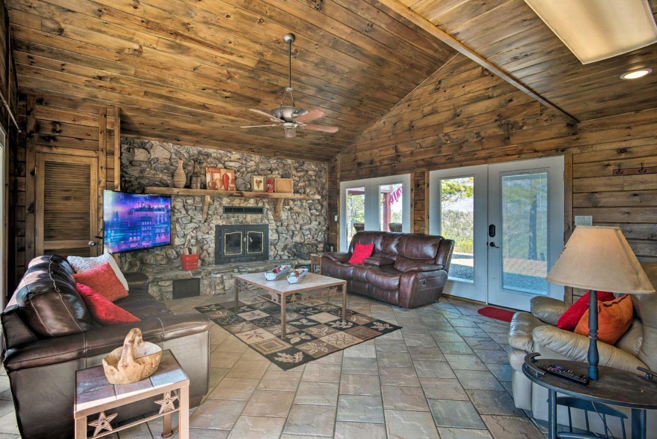 Broken Bow Mountaintop Home With Hot Tub! Exterior photo