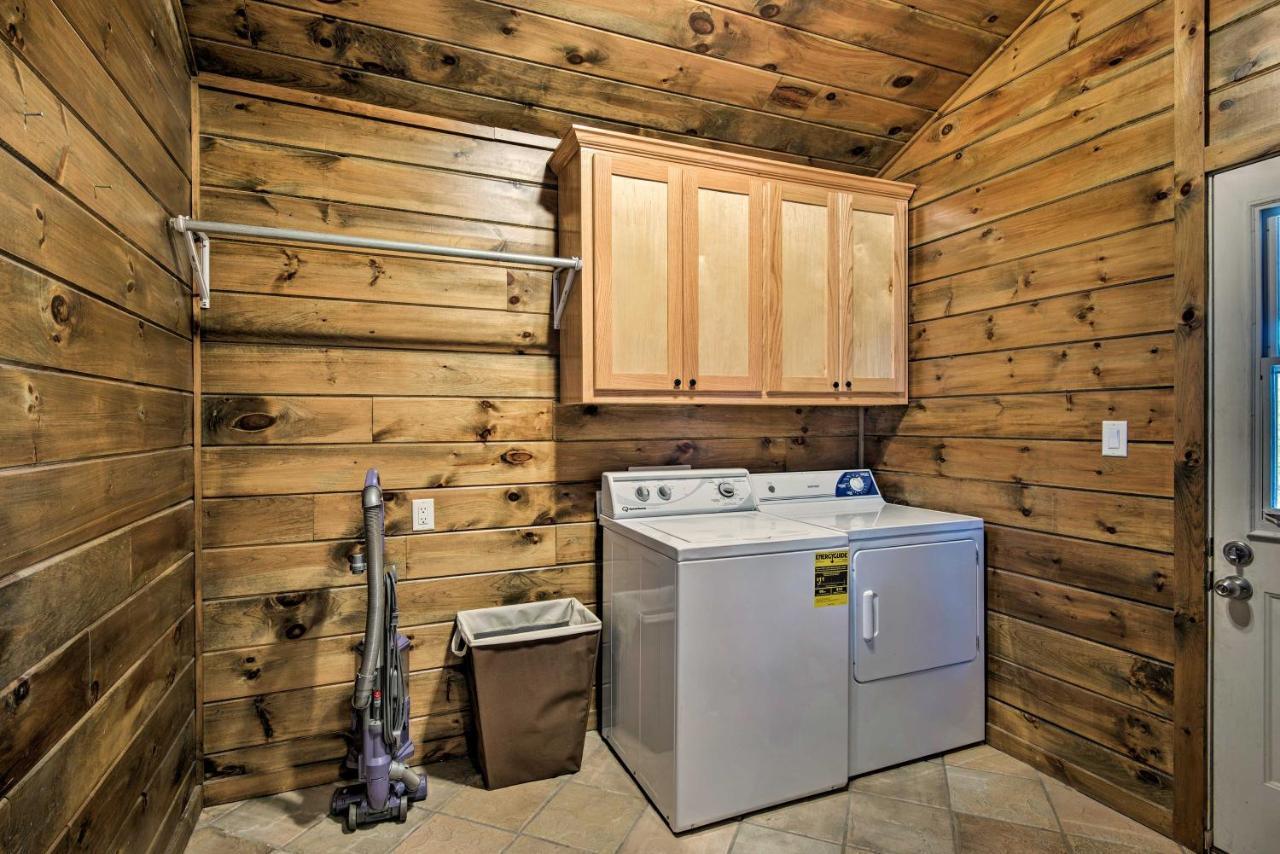Broken Bow Mountaintop Home With Hot Tub! Exterior photo